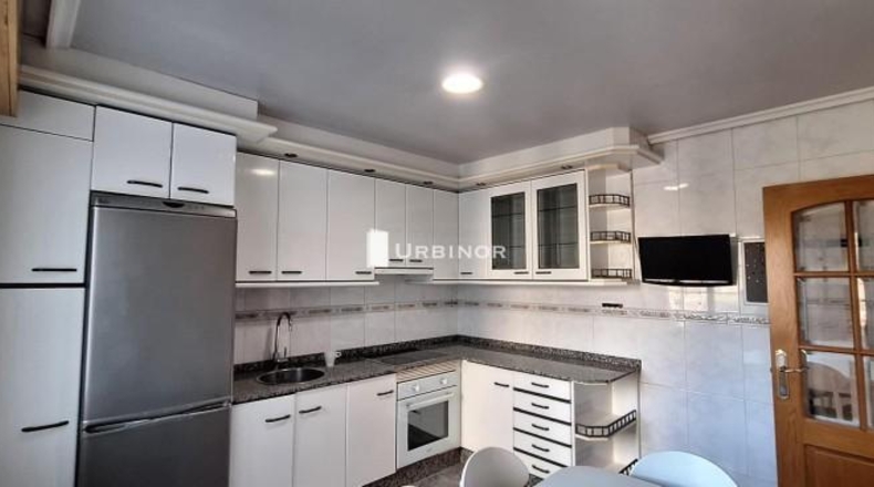 Orense - San Cibrao das Viñas - 121m2