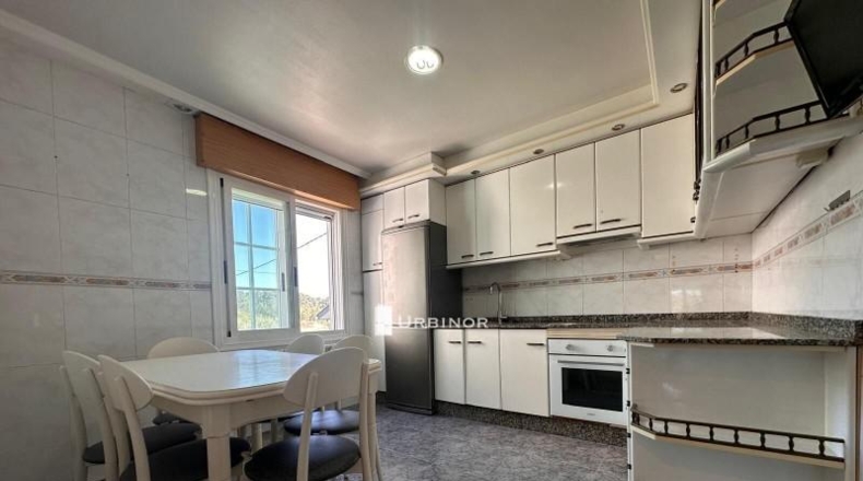 Orense - San Cibrao das Viñas - 121m2