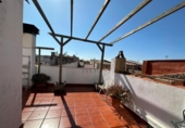 Chalet independiente con terreno en venta en la España, Ulldecona, ref: TR144970 foto