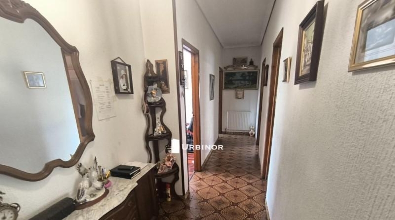 Orense - O Castro de Caldelas - 2300m2