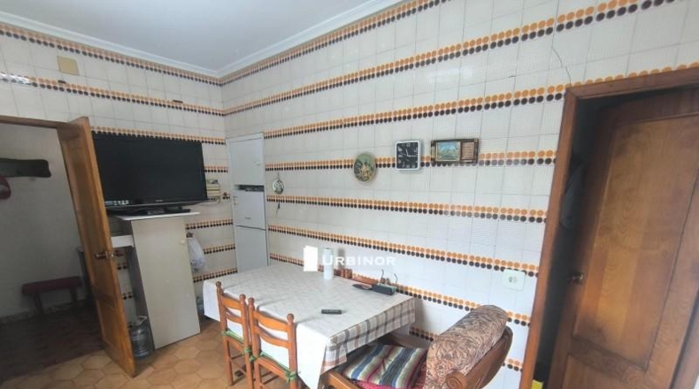Orense - O Castro de Caldelas - 2300m2