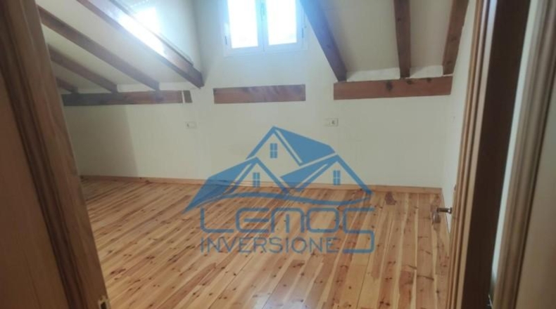 Leon - Alija del Infantado - 307m2