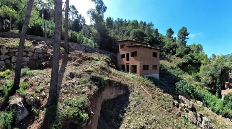 Barcelona - Corbera de Llobregat - 1012m2