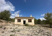Casa de camp amb terreny en venda a la España, Monòver, ref.: TR166015 foto