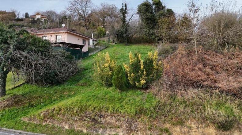 Asturias - Entepuentes - 1251m2