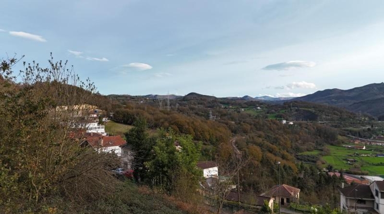 Asturias - Entepuentes - 1251m2