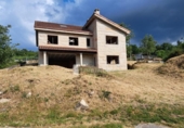 Xalet independent amb terreny en venda a la España, Nogueira, ref.: TR146725 foto