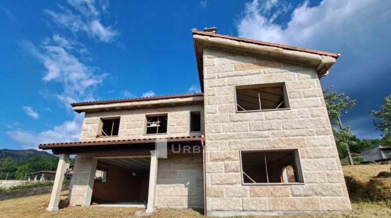 Orense - O Pereiro de Aguiar - 740m2