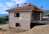 Xalet independent amb terreny en venda a la España, Nogueira, ref.: TR146725 foto