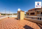 Chalet independiente con terreno en venta en la España, Cúllar, ref: TR280858 foto