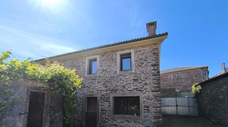 La Coruña - Mourelos de Arriba - 1870m2