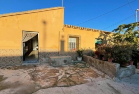 Fuente Álamo 900&nbsp;m²