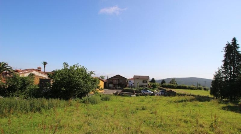 Cantabria - Los Corrales - 1936m2