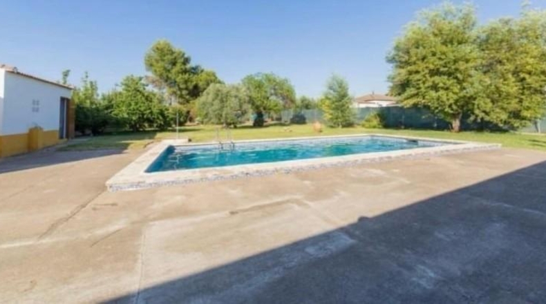 Córdoba - Belmez - 2950m2
