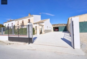 Baza 250&nbsp;m²