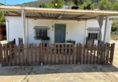 Xalet independent amb terreny en venda a la España, Alzira, ref.: TR241064 foto