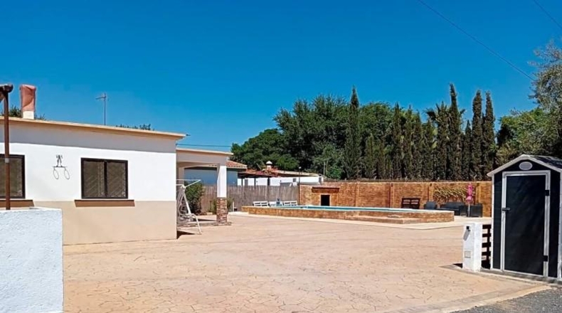 Sevilla - Alcalá de Guadaíra - 1785m2