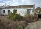 Chalet independiente con terreno en venta en la España, Orihuela, ref: TR364087 foto