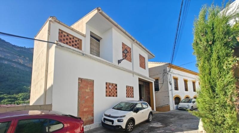 Валенсия - Cortes de Pallás - 435m2