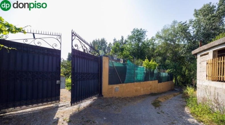 Granada - Pinos Genil - 1850m2