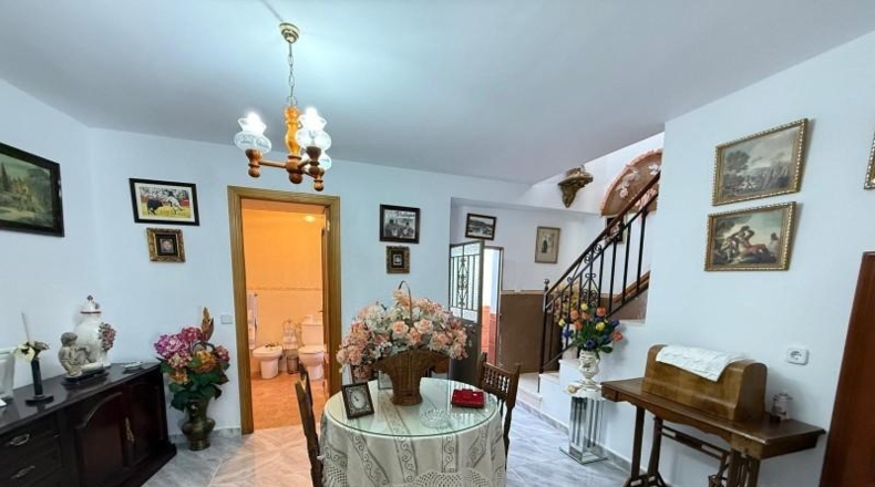 Малага - Villanueva de Algaidas - 244m2