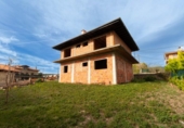 Xalet independent amb terreny en venda a la España, Hornes, ref.: TR140891 foto
