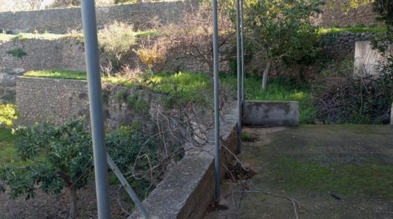 Granada - Vélez de Benaudalla - 3100m2