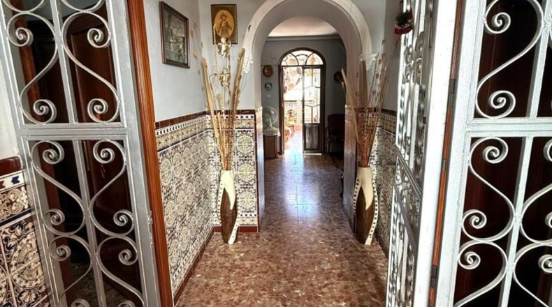 Sevilla - Almadén de la Plata - 204m2