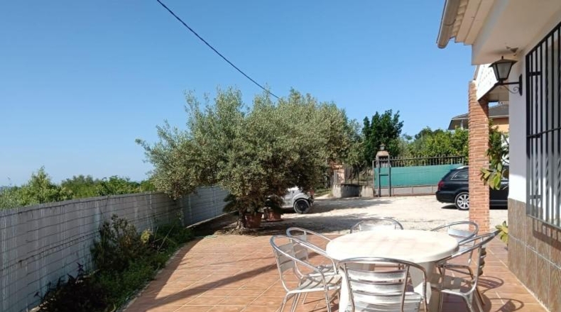 Валенсия - Onteniente - 1059m2