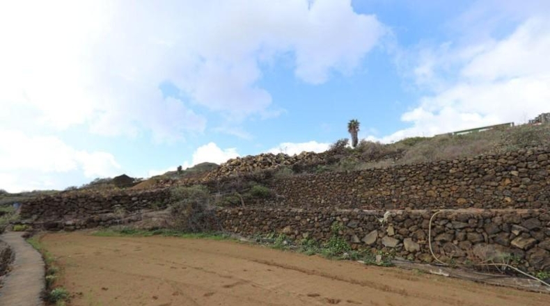 Santa Cruz de Tenerife - Monte de Pueblo - 4887m2
