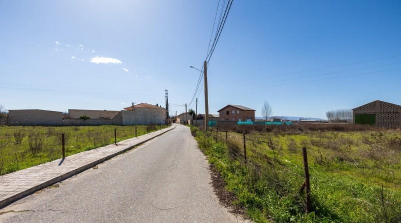 Granada - Fuente Vaqueros - 3416m2