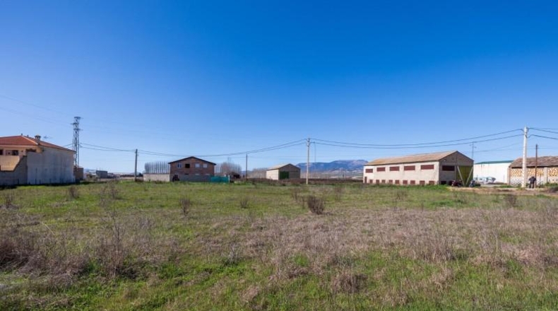 Granada - Fuente Vaqueros - 3416m2