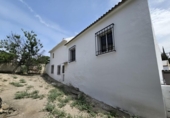 Chalet independiente con terreno en venta en la España, Benamejí, ref: TR344104 foto