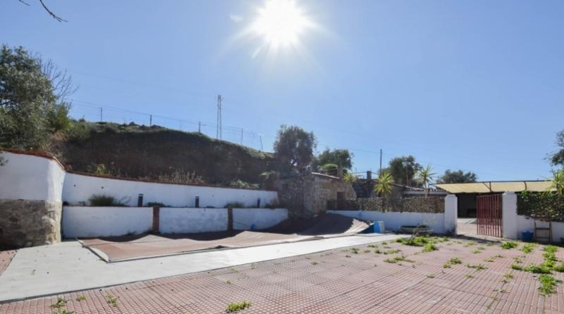 Granada - Granada - 31700m2