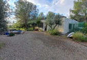 Загородный дом с участком на продажу в городе Mont-roig del Camp Фото
