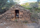 Загородный дом с участком на продажу в городе Mont-roig del Camp Фото