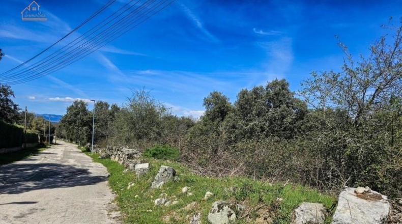 Community of Madrid - Valdemorillo - 27601m2