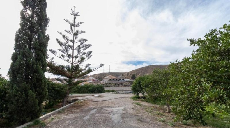 Almería - Santa Fe de Mondújar - 15700m2