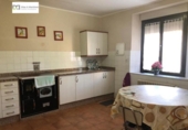 Chalet independiente con terreno en venta en la España, Vegacervera, ref: TR135678 foto