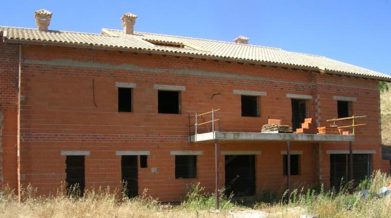 Cáceres - Malpartida de Plasencia - 2630m2