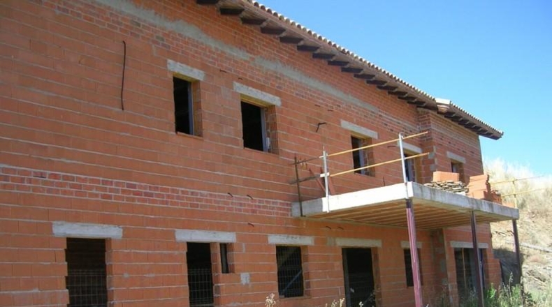 Cáceres - Malpartida de Plasencia - 2630m2