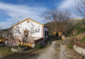 Casa de camp amb terreny en venda a la España, Yunquera, ref.: TR144309 foto
