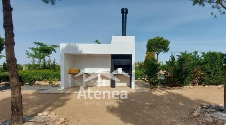 Albacete - La Roda - 11180m2