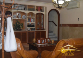 Отдельно стоящий дом с участком на продажу в городе Almendralejo Фото