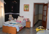 Отдельно стоящий дом с участком на продажу в городе Almendralejo Фото