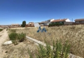 Городская земля под застройку на продажу у города Villaluenga de la Sagra Фото