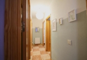 Chalet independiente con terreno en venta en la España, Barajas de Melo, ref: TR349732 foto