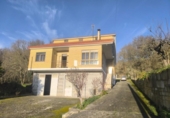 Xalet independent amb terreny en venda a la España, Baños de Molgas, ref.: TR222161 foto