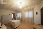 Дом с участком на продажу в городе Томельосо Фото