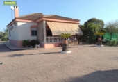 Casa de camp amb terreny en venda a la España, Almodóvar del Río, ref.: TR148781 foto